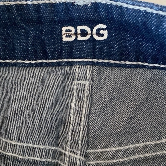 BDG Super High Rise FOXY Jean Denim Shorts Womens Size 27W Cuffed Button Fly - Picture 6 of 10